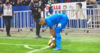 柔佛主帅：上一轮我们踢中国球队时表现不错，要延续这种势头