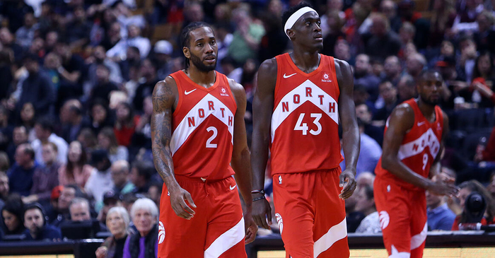 球星连续三次关键得分（球星三度关键时刻建功）