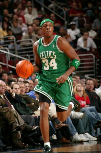 于根伟：遗憾本赛季遭申花双杀，给本赛季外援表现打70分（于根伟：本季两负申花成遗憾，外援表现打70分）