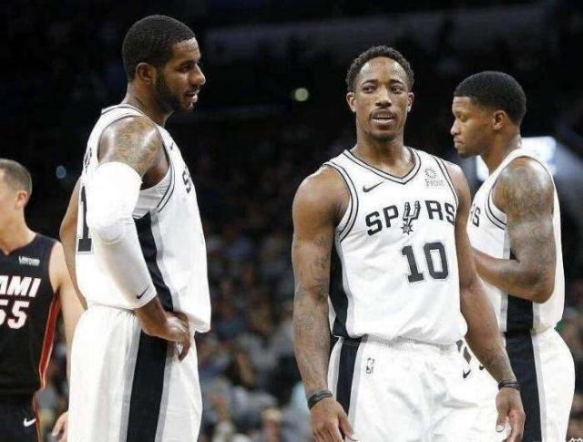 弗兰克：防守型教练？我带的队进球挺多的；庆幸自己不碰社媒（弗兰克回应防守质疑：我的球队进球不少，庆幸不玩社交媒体）