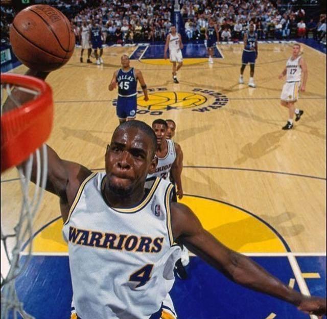 邮报：等纽卡敲定谢什科之后，利物浦才会重新报价伊萨克（邮报：纽卡若先签下谢什科，利物浦才会再次报价伊萨克）