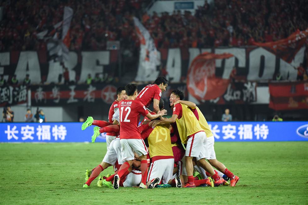 诺伊尔：补时进2球让大家松一口气，是否续约明年3月再考虑