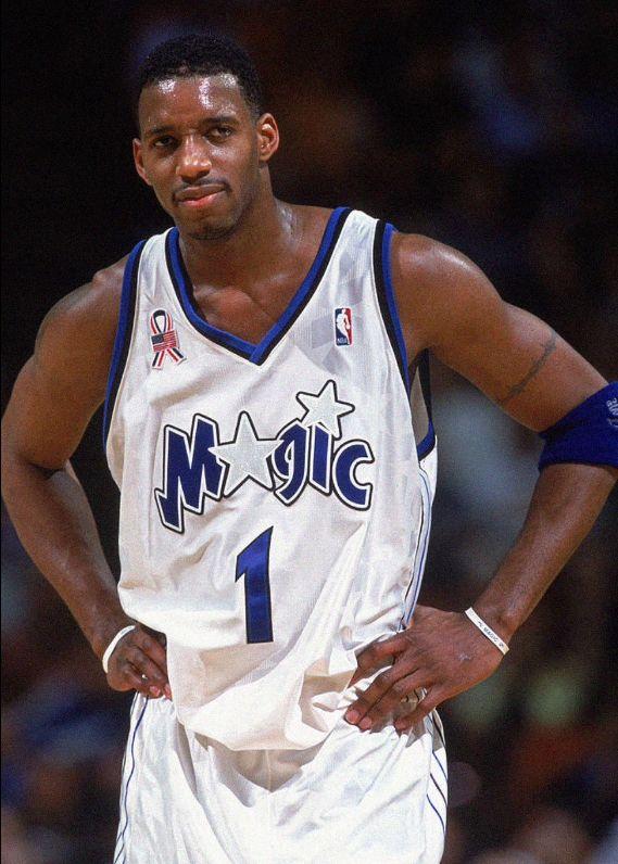 官方：前流浪者主帅克莱门特执教诺维奇，双方签约至2029年（诺维奇官宣克莱门特上任，前流浪者主帅签约至2029年）