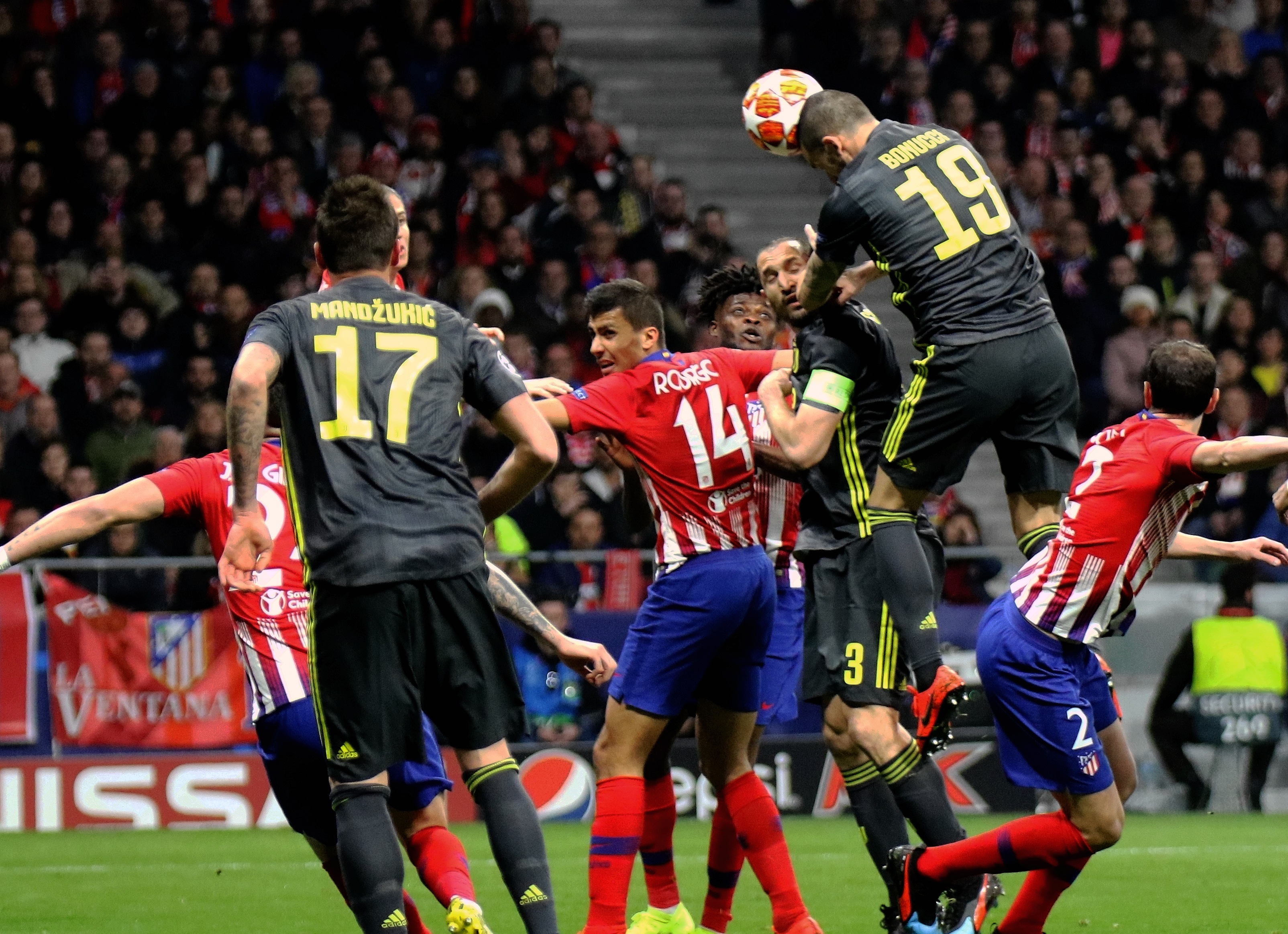 斯基拉：德佬计划与孔蒂加薪续约，并希望他长期留任（斯基拉：德佬拟与孔蒂涨薪续约，盼其长期执教）