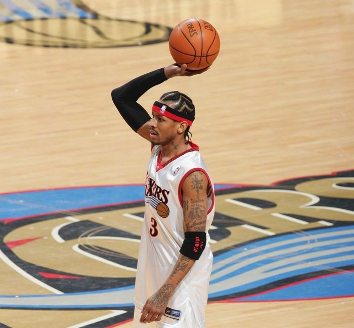 阿莱格里：现在的成绩并不是惊喜；迈尼昂是世界前三门将之一（阿莱格里：当前战绩并非意外，迈尼昂位列世界前三门将）