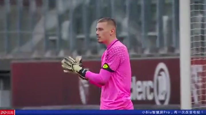 关键时刻挺身而出，帕罗特是爱尔兰首位世预赛客场戴帽的球员